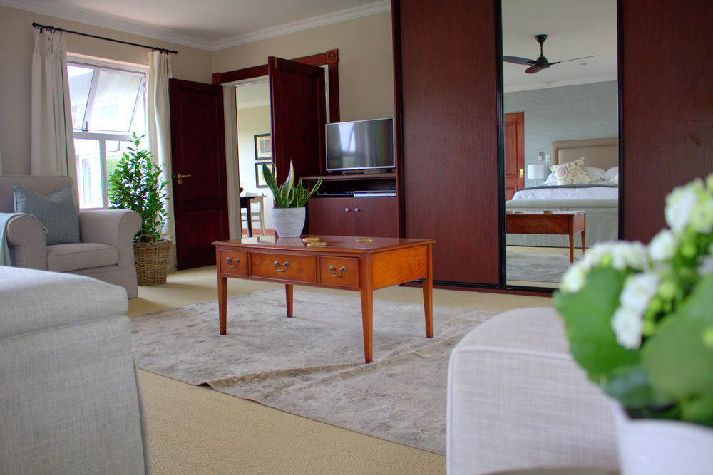Wild Olive Executive Suite Johannesburgo Exterior foto